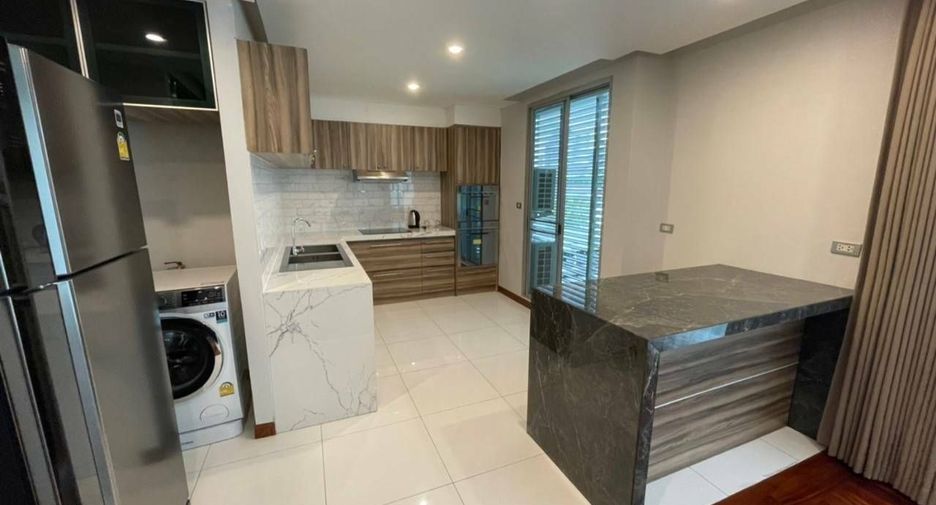 For rent 3 bedrooms condo in Watthana, Bangkok