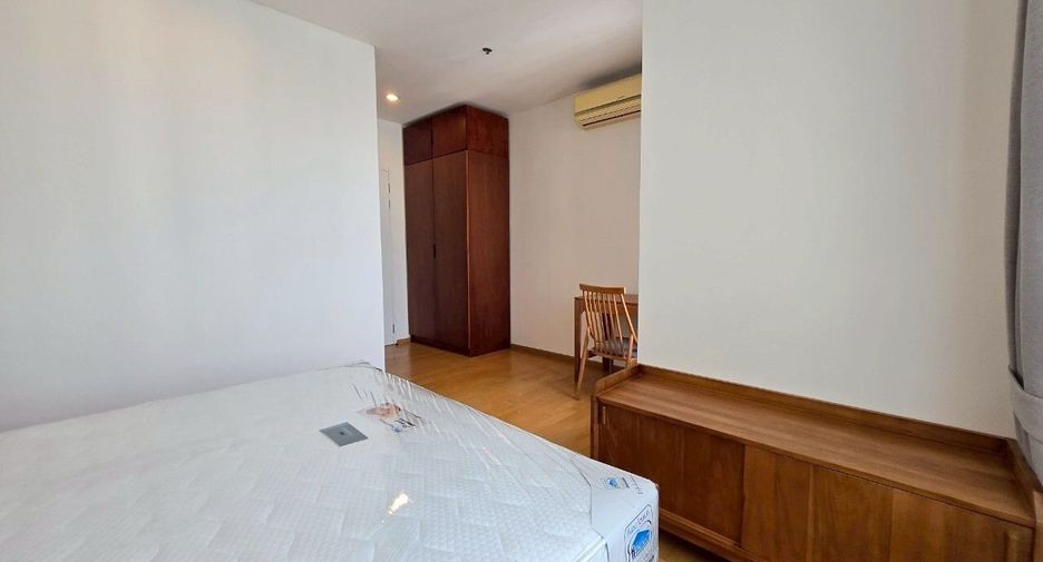 For sale 5 bedrooms condo in Watthana, Bangkok