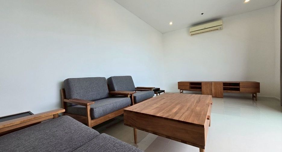 For sale 5 bedrooms condo in Watthana, Bangkok
