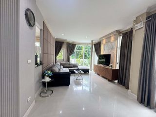 Haus zur Miete mit 3 Zimmer in Prawet, Bangkok