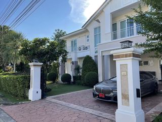 Haus zur Miete mit 3 Zimmer in Prawet, Bangkok