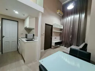 Condo en alquiler de 1 habitaciones en Bang Na, Bangkok