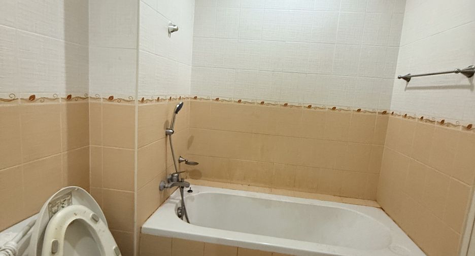 For rent 1 bed apartment in Khlong Toei, Bangkok