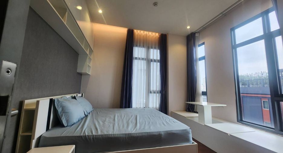 Wohnung zur Miete mit 2 Zimmer in Phra Khanong, Bangkok