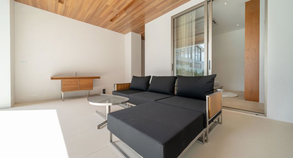 For sale 5 bedrooms villa in Thalang, Phuket