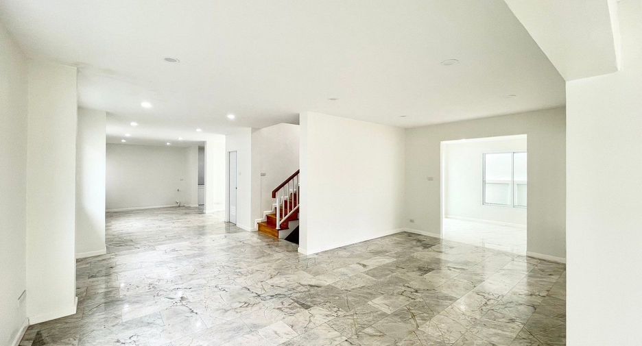 For sale 3 bedrooms townhouse in Mueang Phuket, Phuket