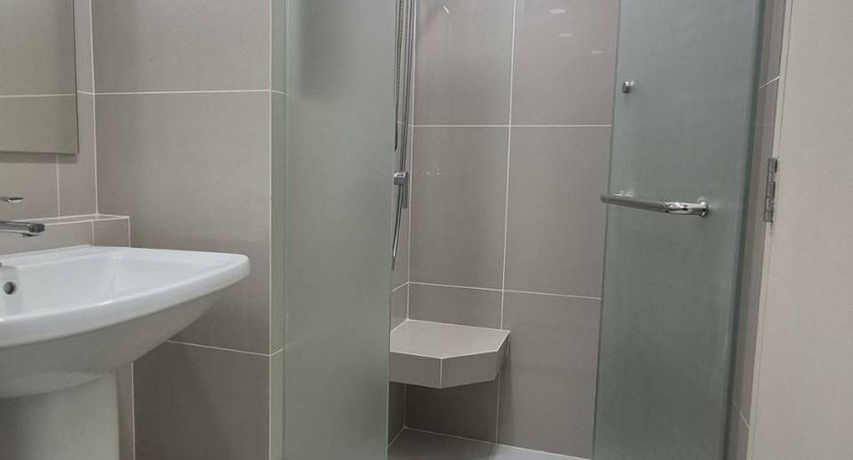 For rent 1 bed condo in Bang Kapi, Bangkok