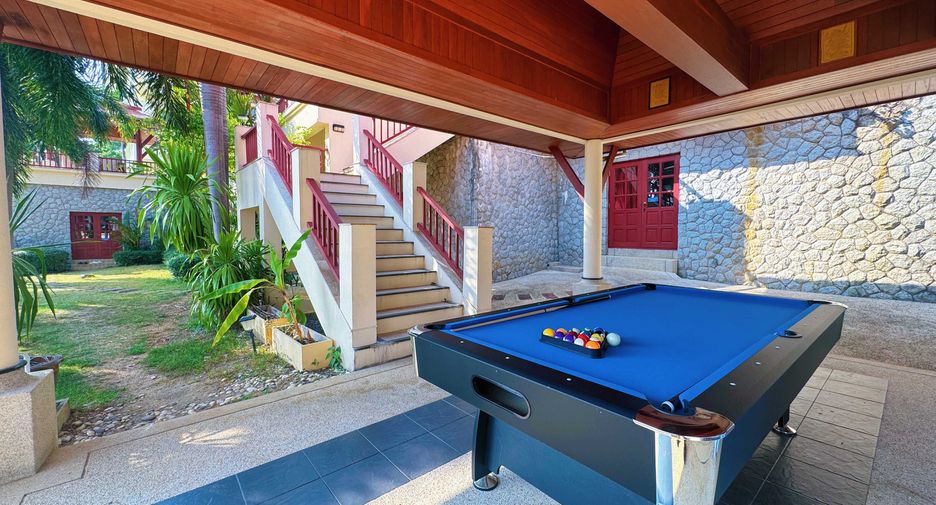 For sale 7 bedrooms villa in Mueang Phuket, Phuket