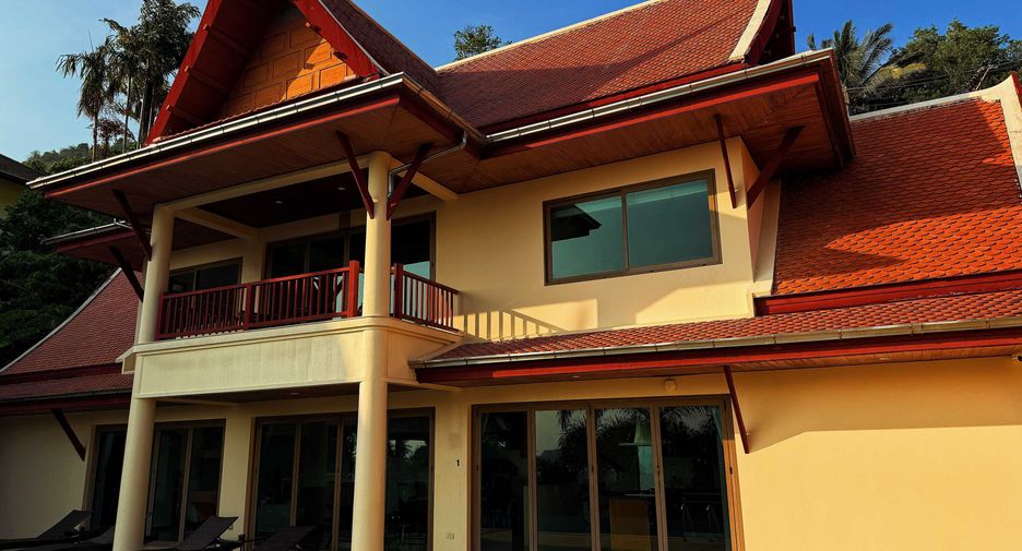 For sale 7 bedrooms villa in Mueang Phuket, Phuket