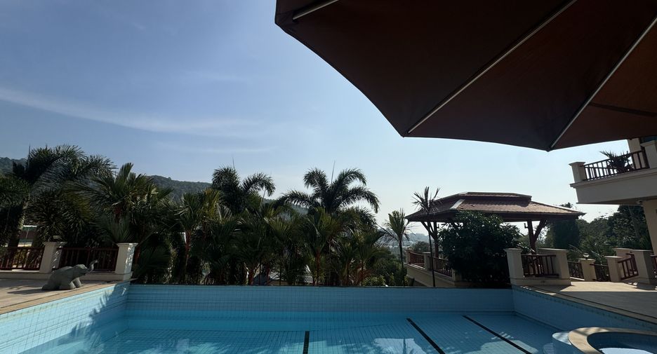 For sale 7 bedrooms villa in Mueang Phuket, Phuket
