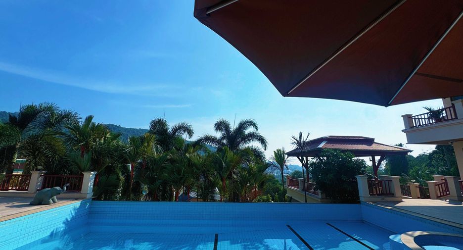 For sale 7 bedrooms villa in Mueang Phuket, Phuket