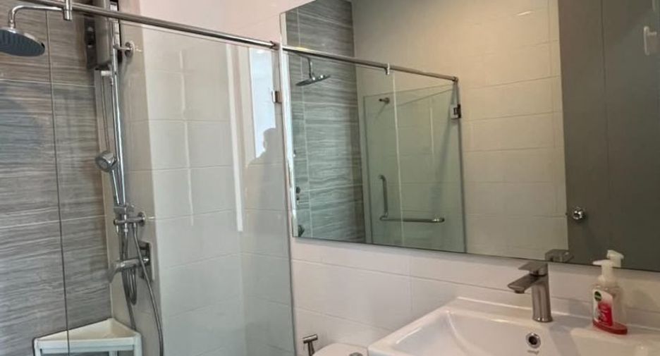 Wohnung zur Miete mit Studio in Watthana, Bangkok