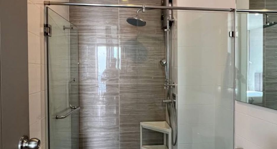 Wohnung zur Miete mit Studio in Watthana, Bangkok