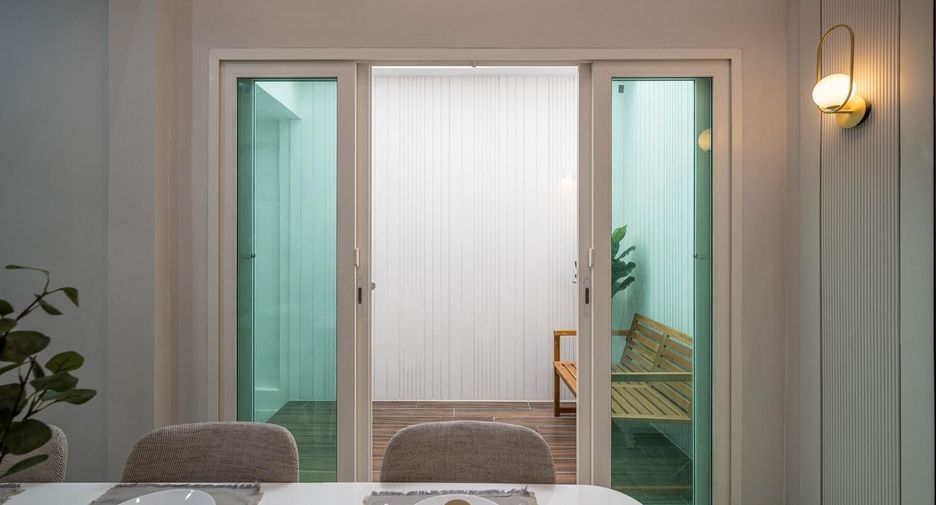 Reihenhaus zur Miete mit 3 Zimmer in Huai Khwang, Bangkok