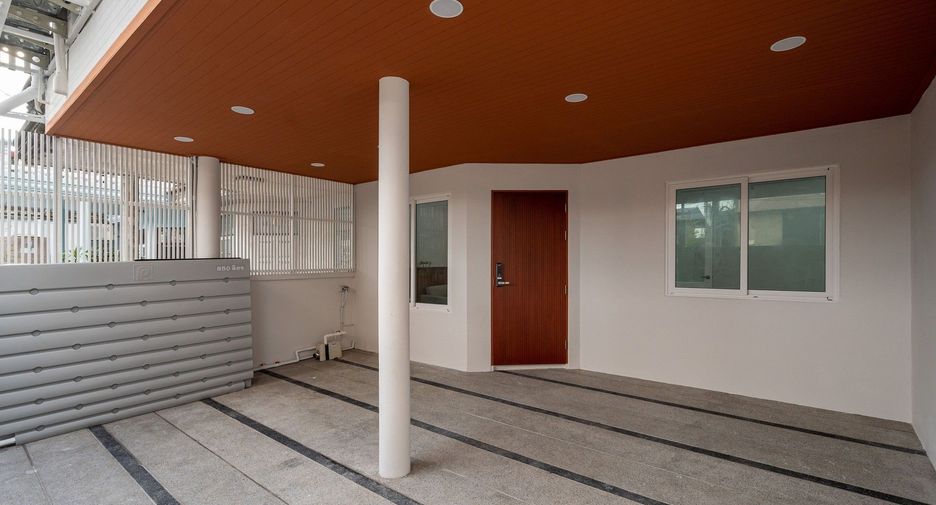 Reihenhaus zur Miete mit 3 Zimmer in Huai Khwang, Bangkok