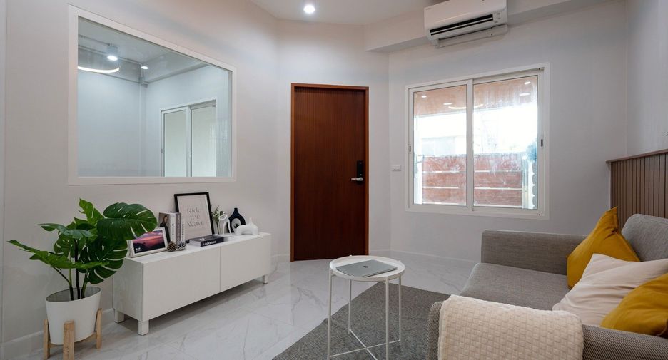 Reihenhaus zur Miete mit 3 Zimmer in Huai Khwang, Bangkok