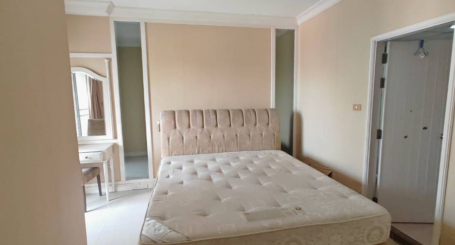 For rent 2 bedrooms condo in Dusit, Bangkok