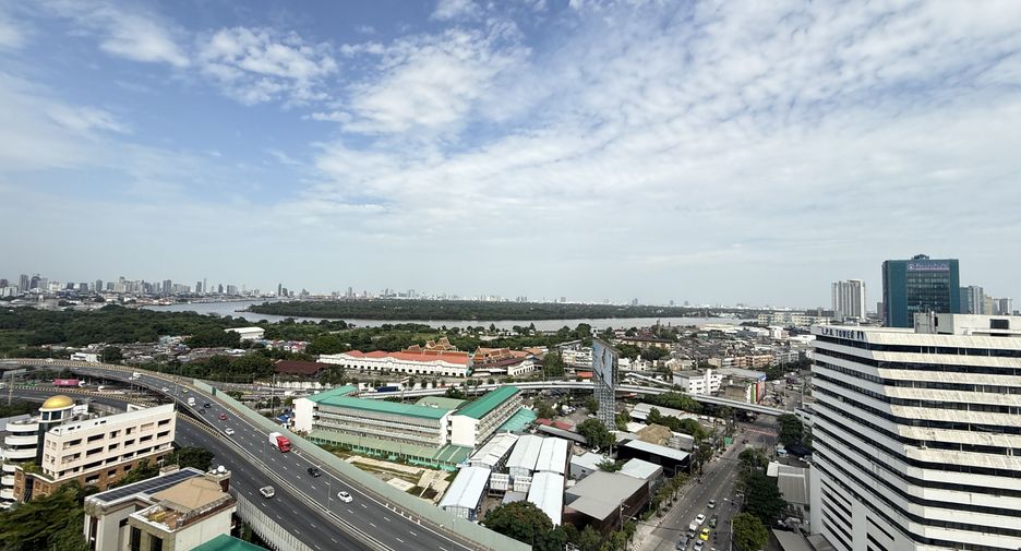 For sale 2 bedrooms condo in Yan Nawa, Bangkok