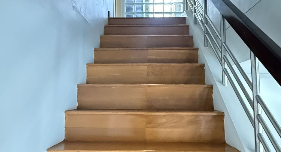 For sale 2 bedrooms condo in Yan Nawa, Bangkok