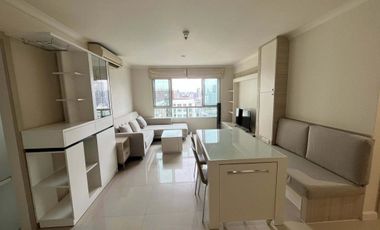 For rent 2 bedrooms condo in Huai Khwang, Bangkok
