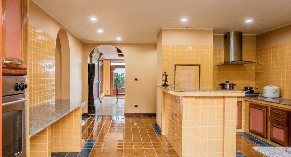 Villa zum Kauf und zur Miete mit 7 Zimmer in Thalang, Phuket