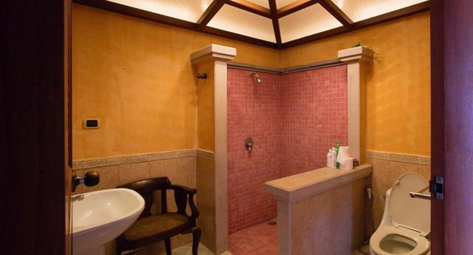 Villa zum Kauf und zur Miete mit 7 Zimmer in Thalang, Phuket