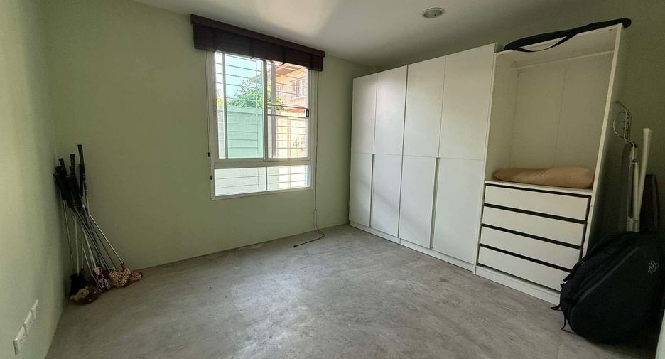 For sale and for rent 3 bedrooms house in Bang Na, Bangkok