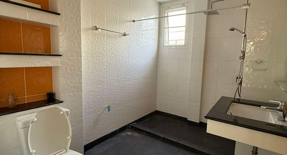 For sale and for rent 3 bedrooms house in Bang Na, Bangkok