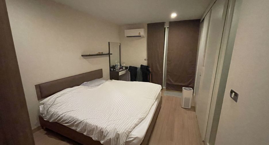 For sale 1 bed condo in Khlong Toei, Bangkok