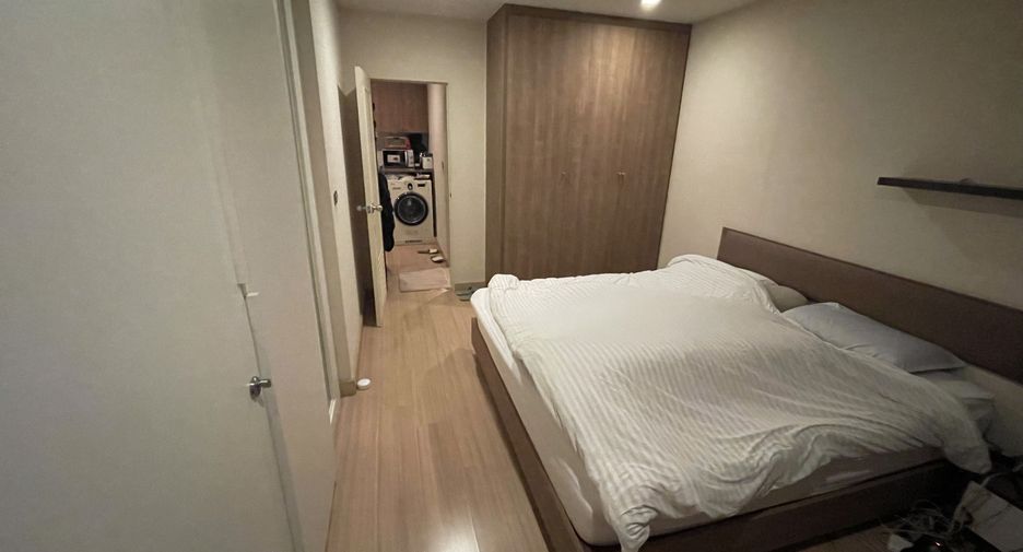For sale 1 bed condo in Khlong Toei, Bangkok