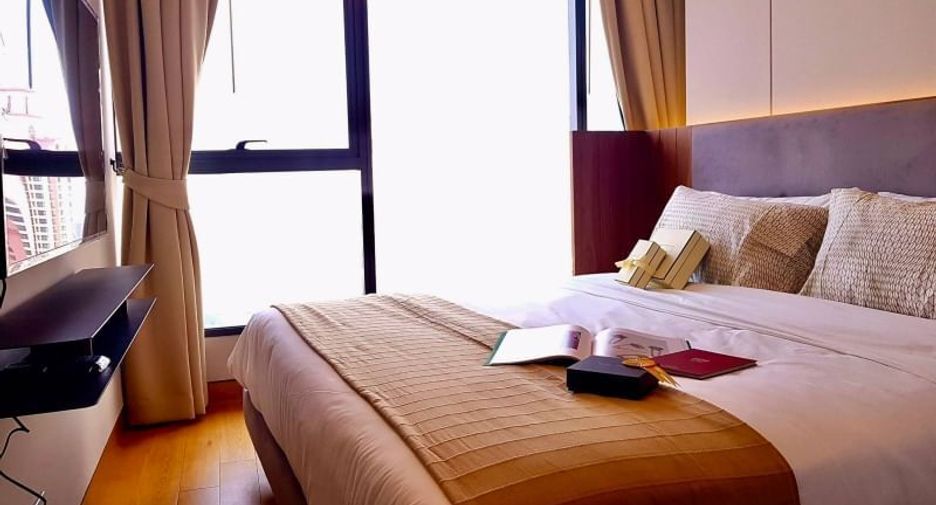 For rent 2 bedrooms condo in Khlong Toei, Bangkok