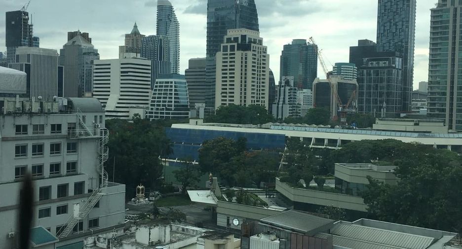 For rent 1 bed condo in Pathum Wan, Bangkok