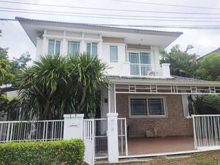 出租 3 卧室 独立屋 在 Bang Kapi, 曼谷