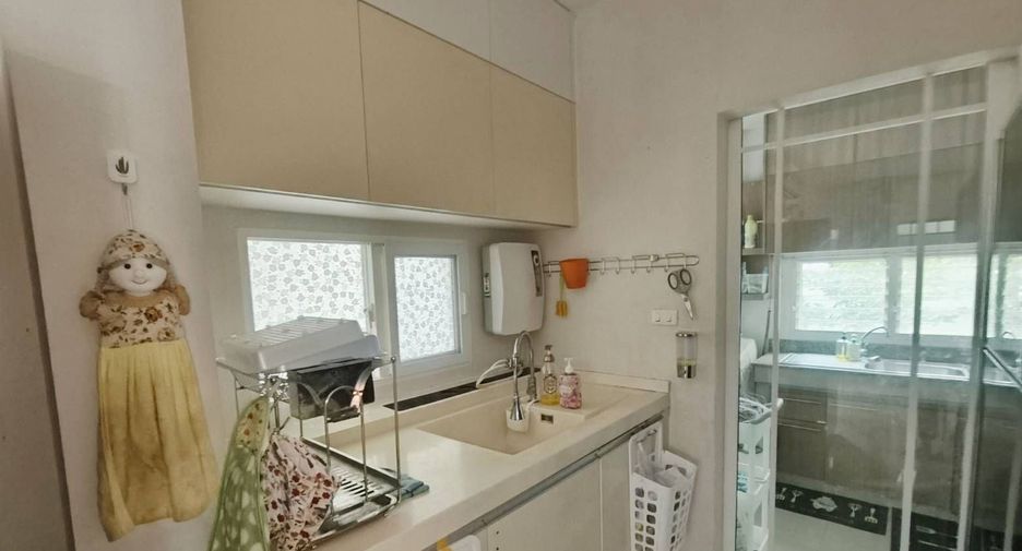For rent 3 bedrooms house in Bang Kapi, Bangkok