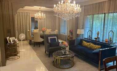For sale 4 bedrooms house in Taling Chan, Bangkok