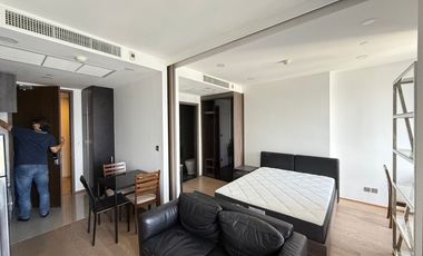À louer 1 chambre condo à Bang Rak, Bangkok