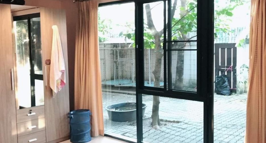 À vendre 3 chambres maison à Lat Phrao, Bangkok