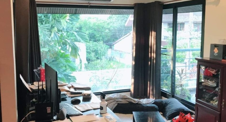 À vendre 3 chambres maison à Lat Phrao, Bangkok