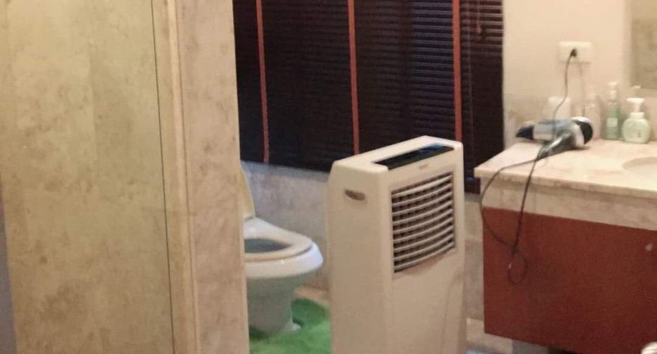 À vendre 3 chambres maison à Lat Phrao, Bangkok