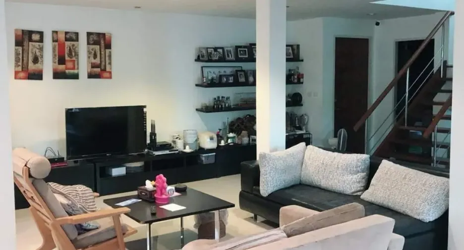 À vendre 3 chambres maison à Lat Phrao, Bangkok