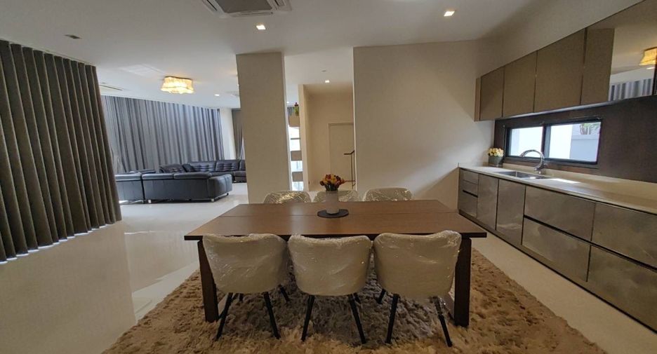 For sale and for rent 5 bedrooms house in Saphan Sung, Bangkok