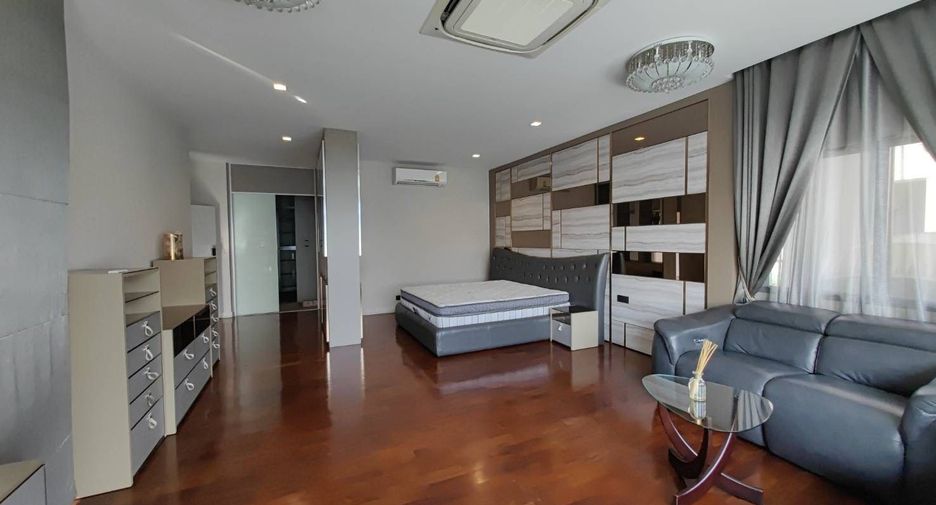 For sale and for rent 5 bedrooms house in Saphan Sung, Bangkok