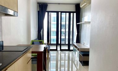 À louer 1 chambre condo à Huai Khwang, Bangkok