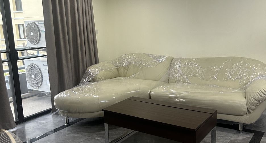 For rent 2 bedrooms condo in Sathon, Bangkok