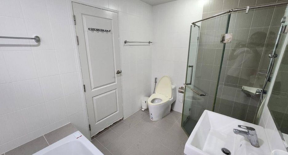 For sale 4 bedrooms house in Phasi Charoen, Bangkok