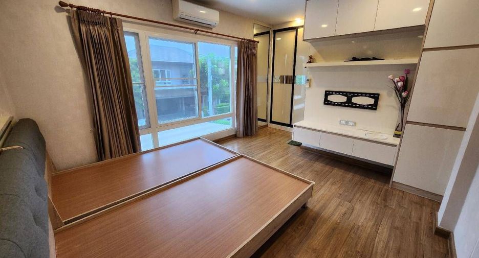 For sale 4 bedrooms house in Phasi Charoen, Bangkok