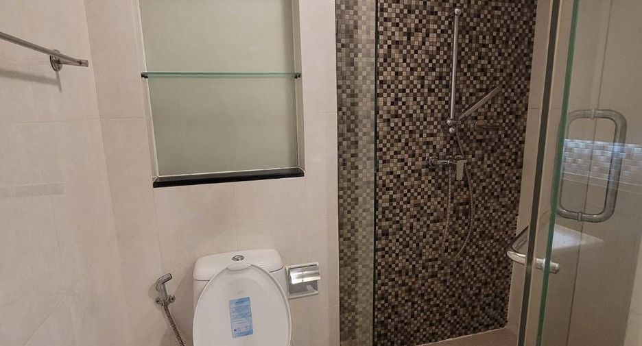 For rent studio condo in Phaya Thai, Bangkok
