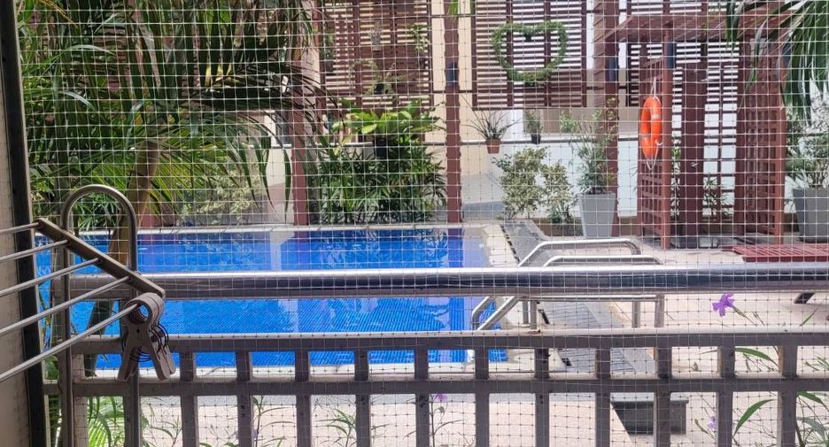 For rent studio condo in Phaya Thai, Bangkok