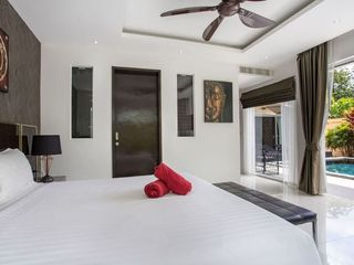 Villa zum Kauf mit 4 Zimmer in Mueang Phuket, Phuket