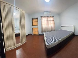 出租 3 卧室 联排别墅 在 Lat Phrao, 曼谷